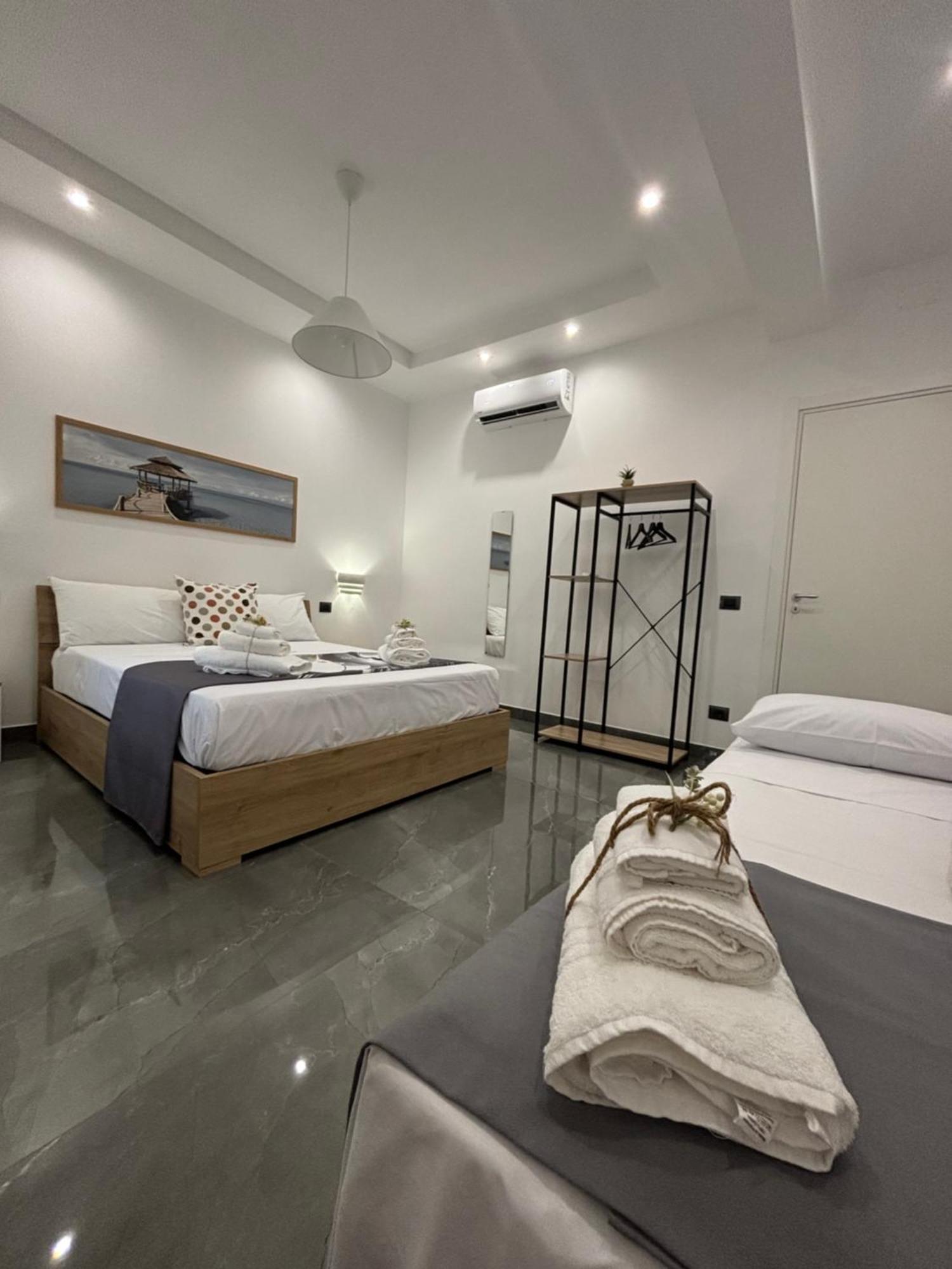 Louis Helen Apartment Napoli Dış mekan fotoğraf