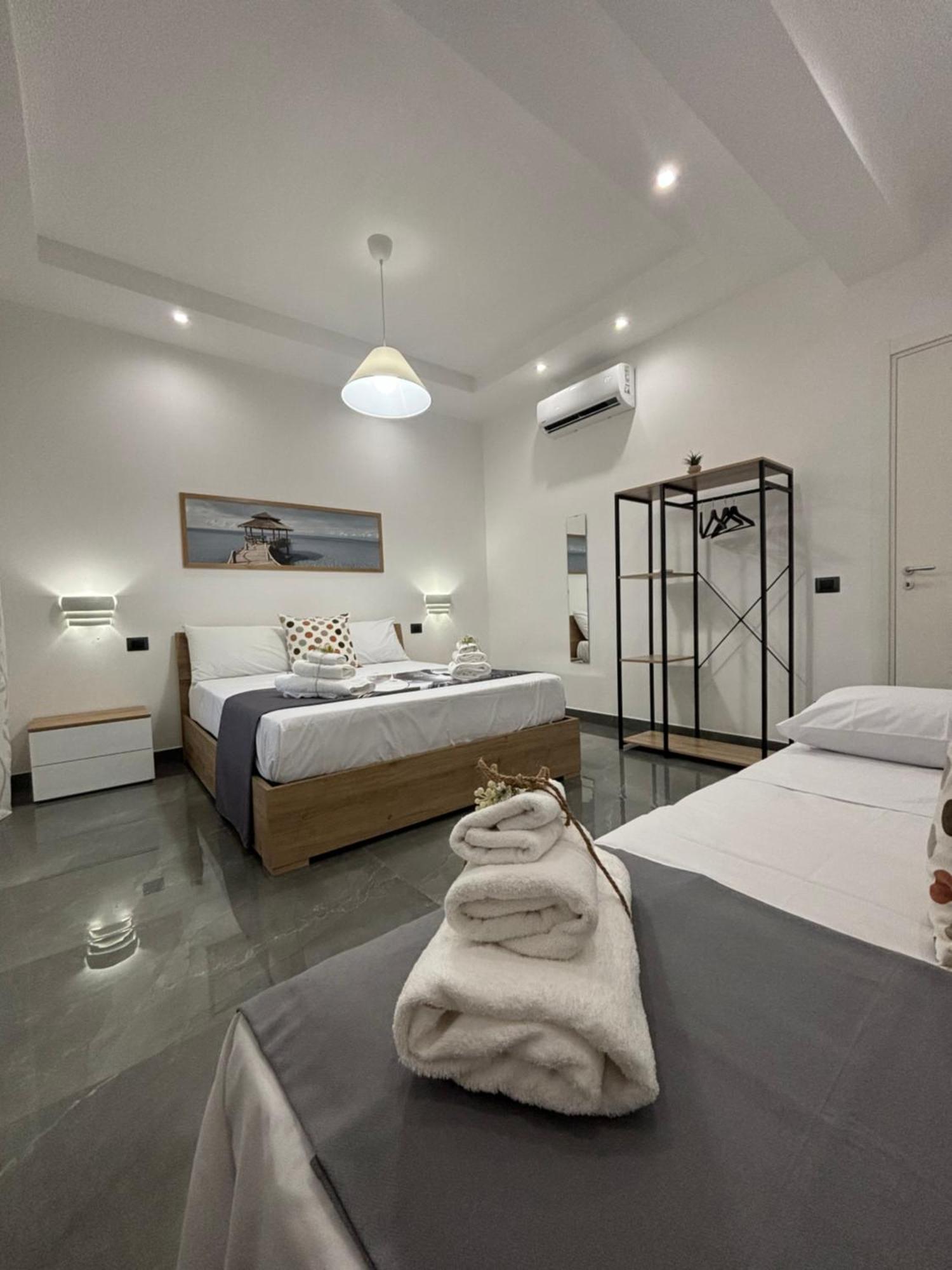 Louis Helen Apartment Napoli Dış mekan fotoğraf